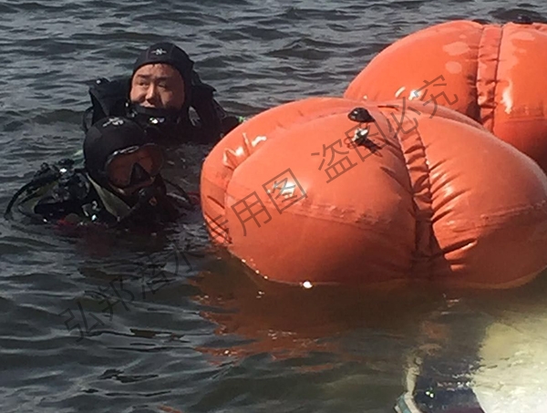 沈陽某一污水處理廠閘門修理